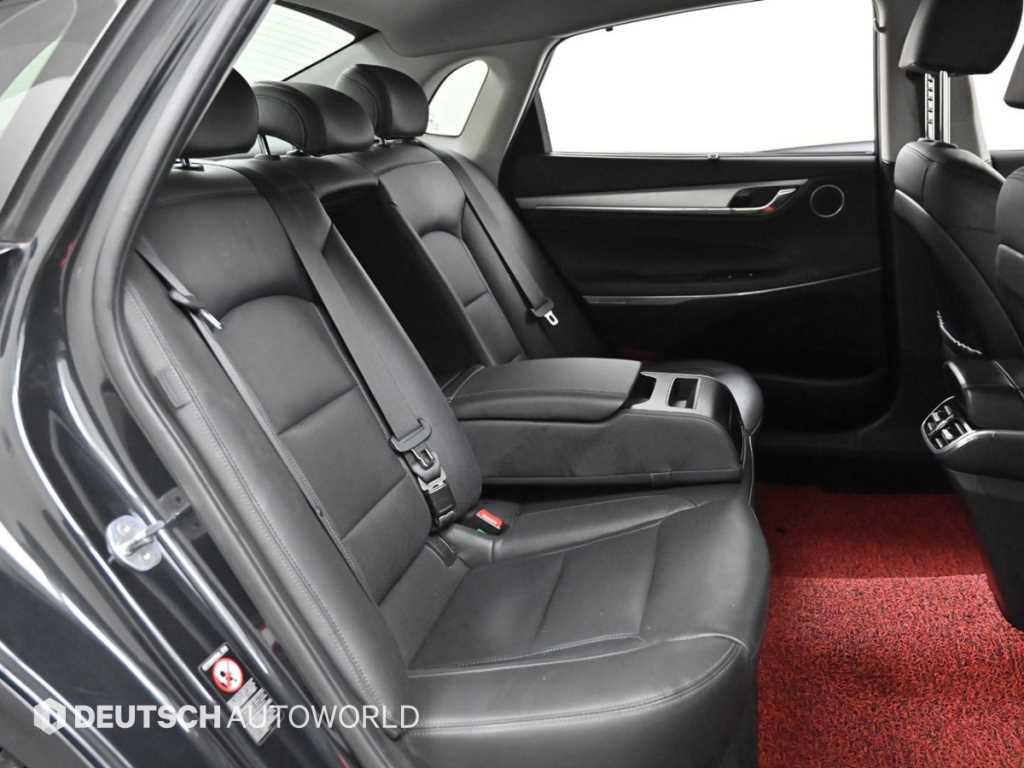 HYUNDAI Grandeur - Vista 12