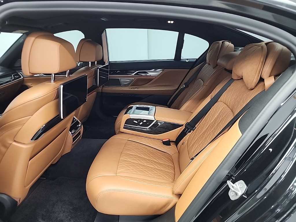 BMW 7 Series - Vista 12