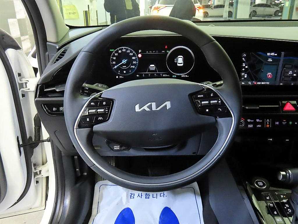 KIA Niro - Vista 8