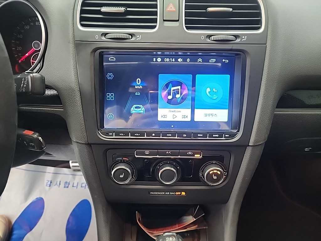 Volkswagen Golf - Vista 10