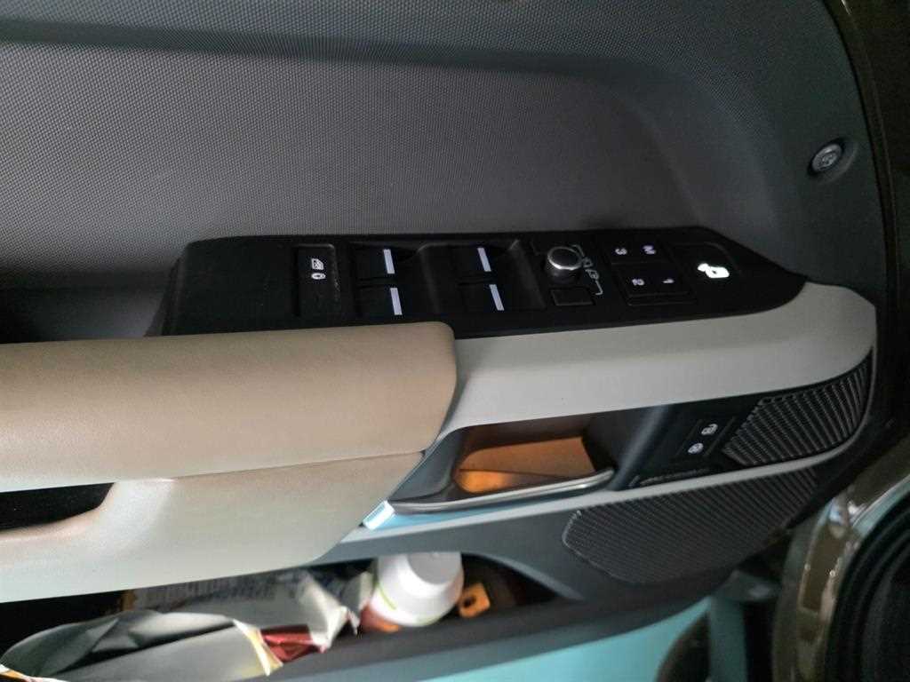 Land Rover Defender - Vista 9