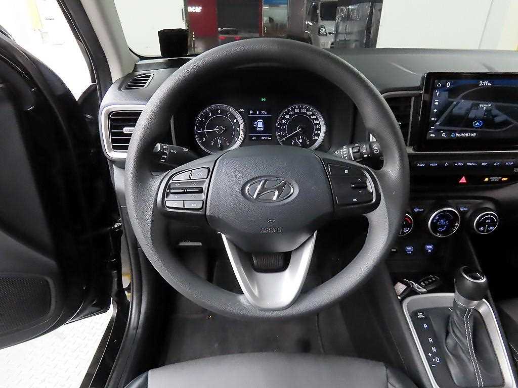 HYUNDAI Venue - Vista 9