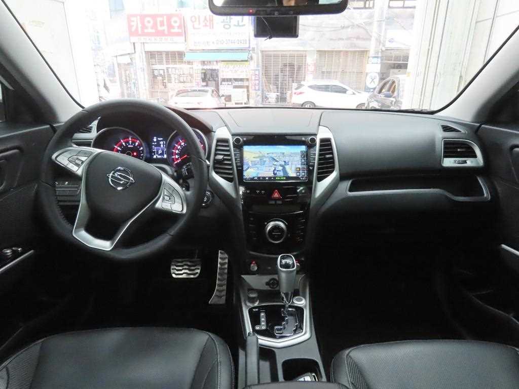 Ssangyong Tivoli - Vista 7