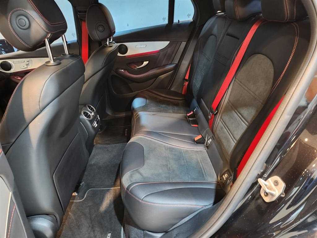 Mercedes Benz GLC Class - Vista 6