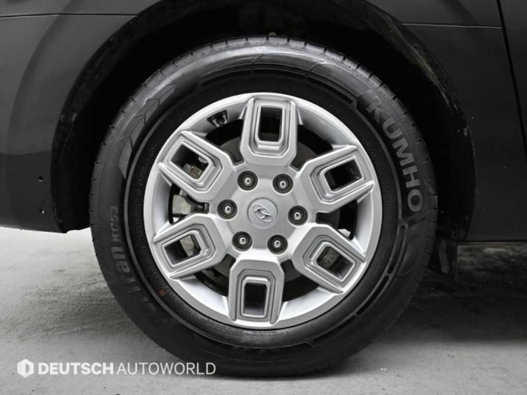 HYUNDAI Staria - Vista 5