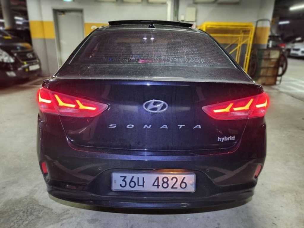 HYUNDAI Sonata - Vista 3