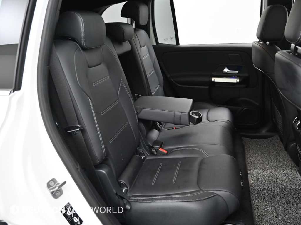 Mercedes Benz EQB - Vista 12