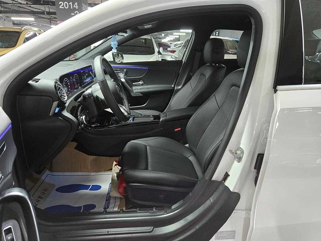 Mercedes Benz A Class - Vista 5