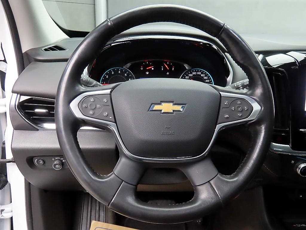 Chevrolet Travers - Vista 9