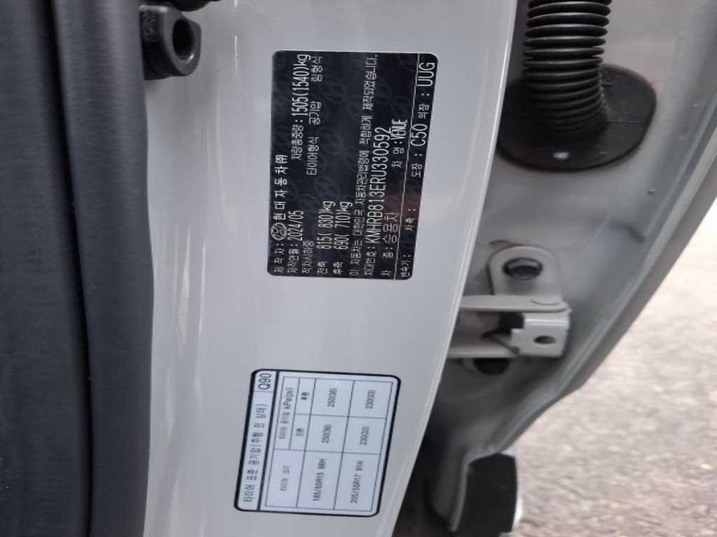 HYUNDAI Venue - Vista 12