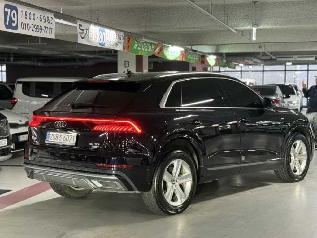 Audi Q8 - Vista 4