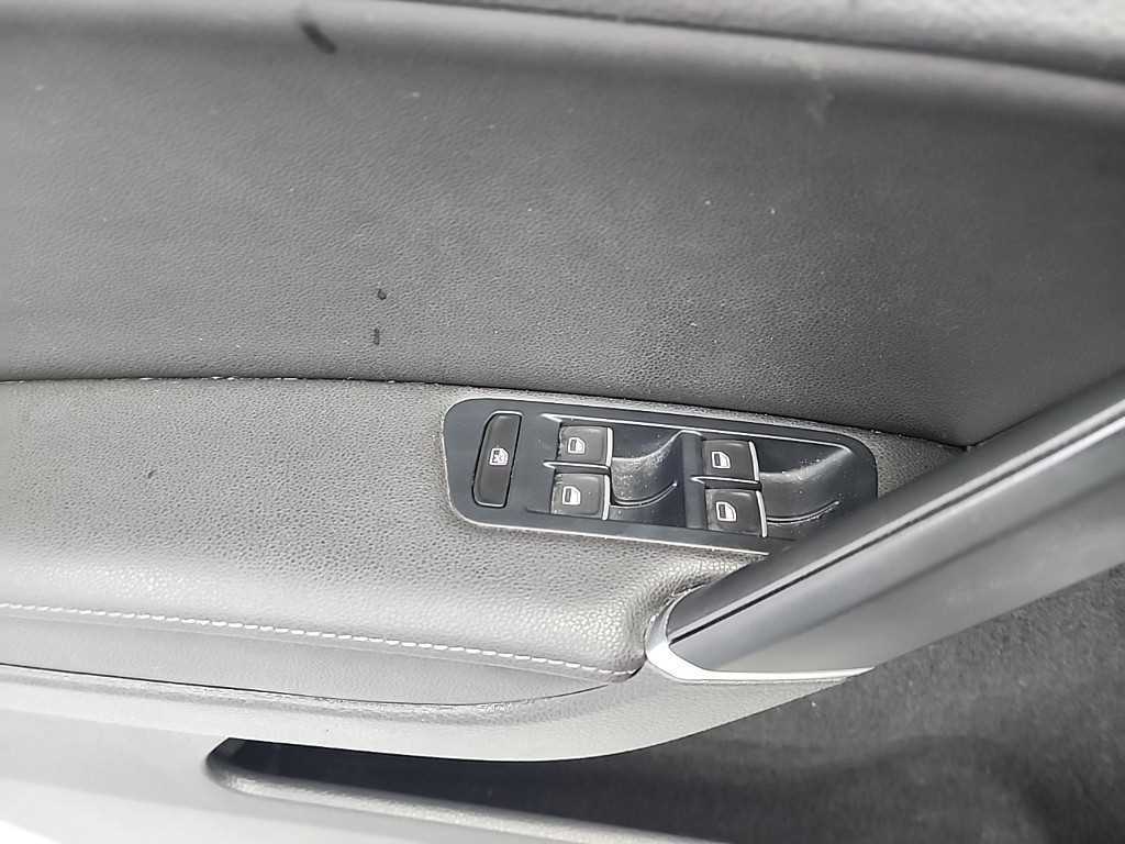 Volkswagen Golf 2014 Blanco - Importación desde Corea - HF Imports Iquique - Foto 15