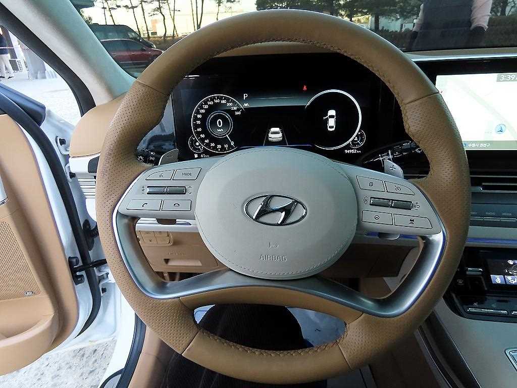 HYUNDAI Grandeur - Vista 8