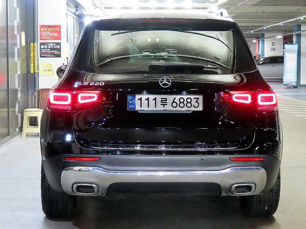 Mercedes Benz GLB Class - Vista 5