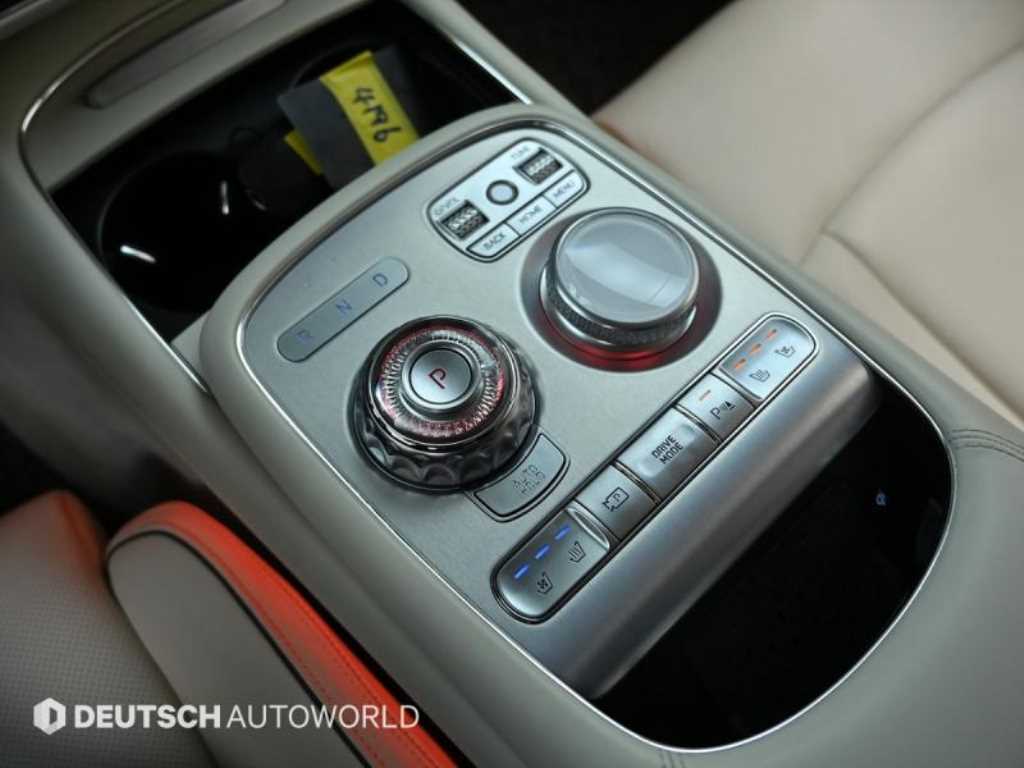 Genesis G90 - Vista 9