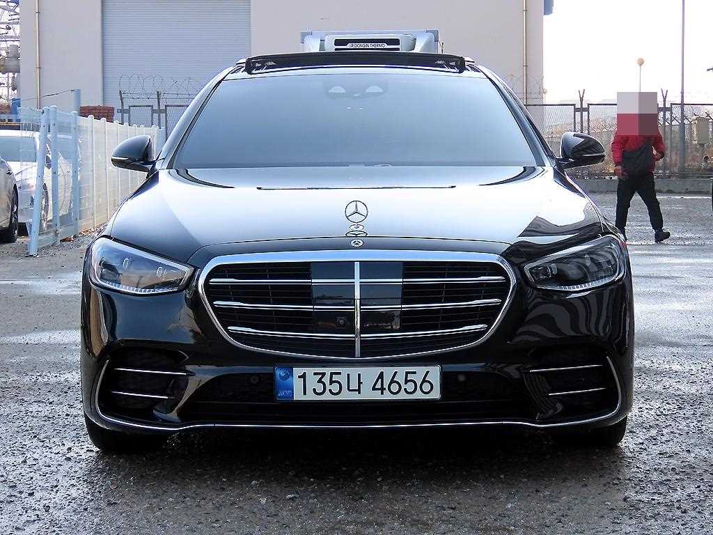 Mercedes Benz S Class 2021 Negro - Importación desde Corea - HF Imports Iquique - Foto 1