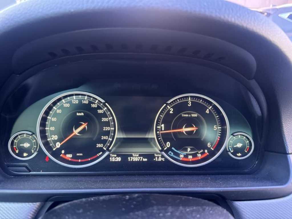 BMW 5 Series - Vista 8