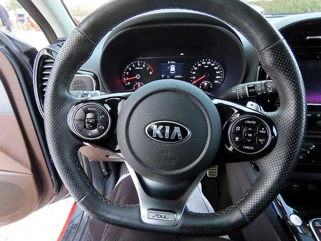 KIA Soul - Vista 8