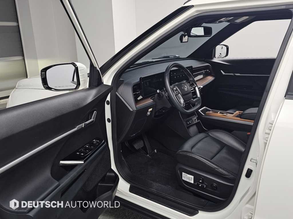 Ssangyong Torres - Vista 11