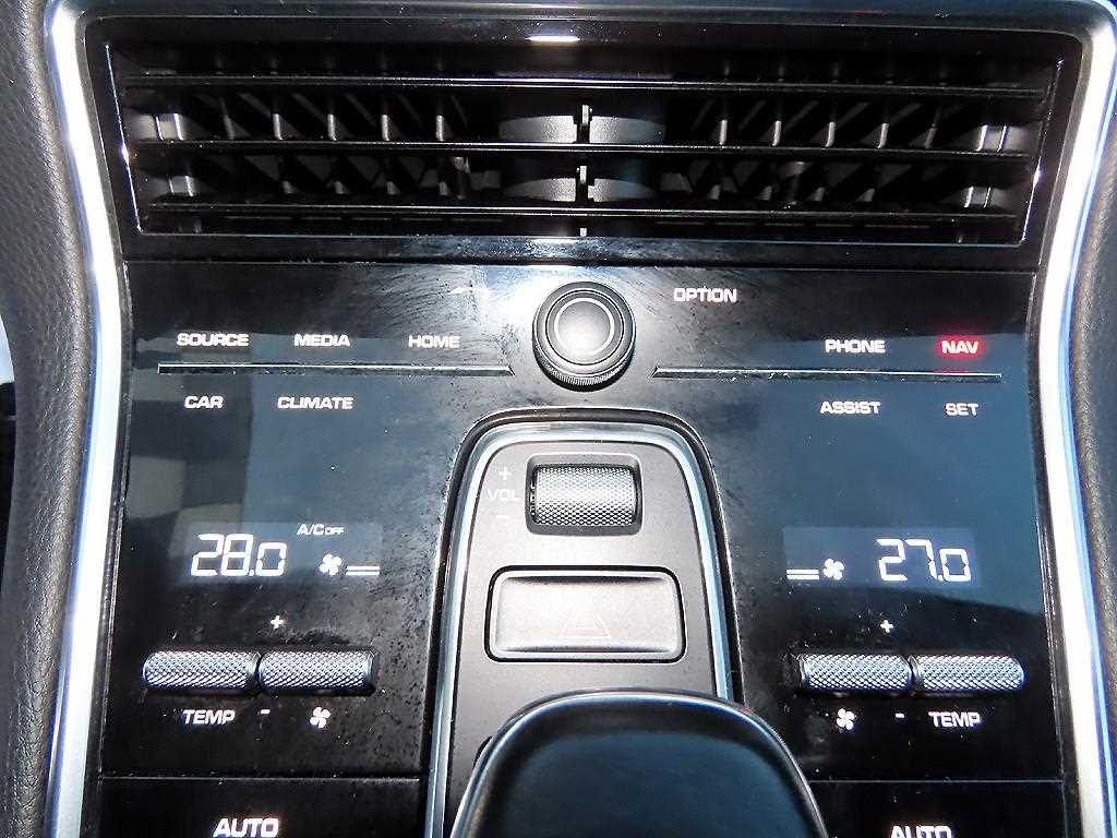 Porsche Panamera - Vista 11