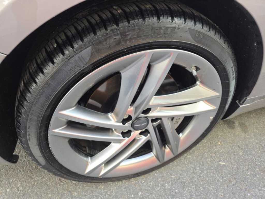 Genesis G80 - Vista 7