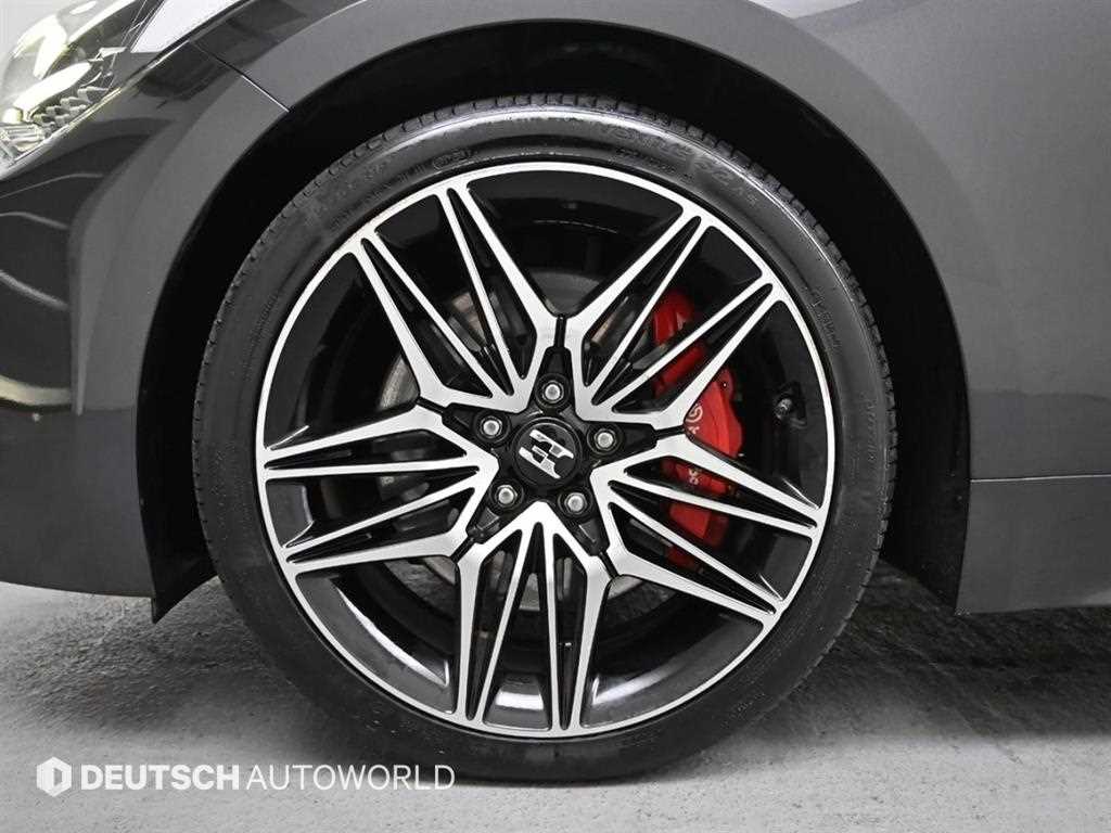 KIA Stinger - Vista 5