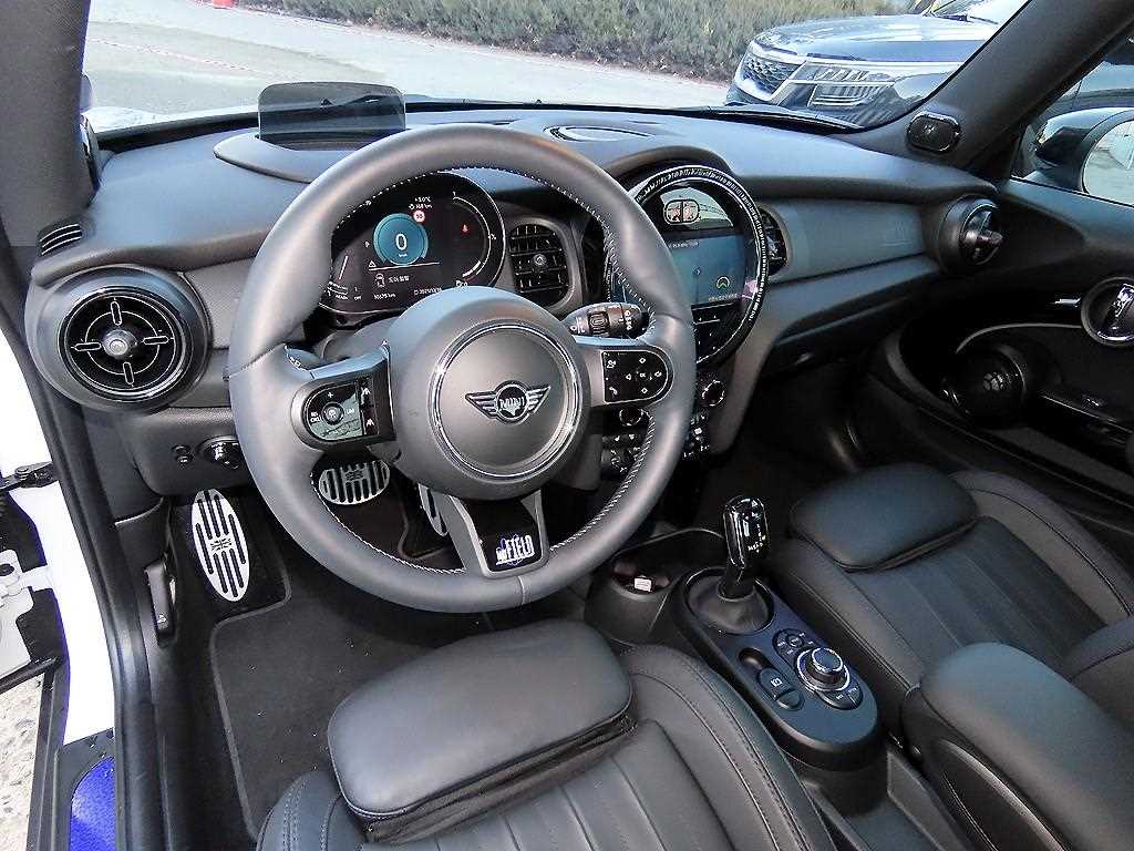 Mini Cooper - Vista 7