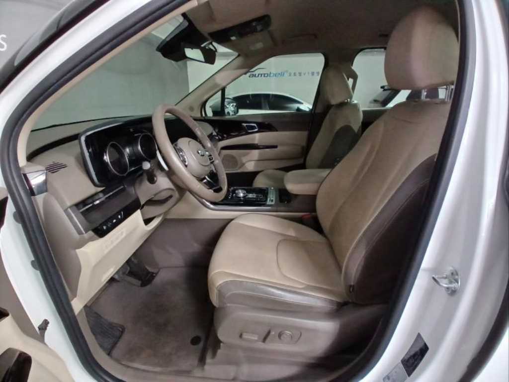 KIA Carnival - Vista 6