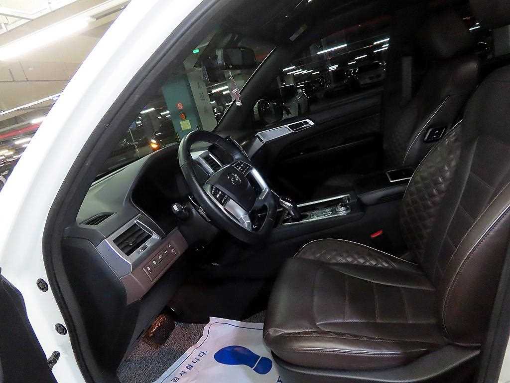 Ssangyong Rexton - Vista 6