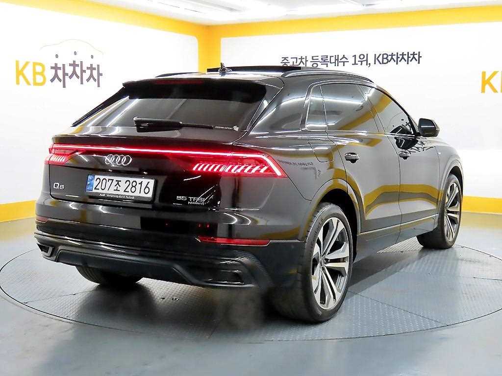 Audi Q8 - Vista 4