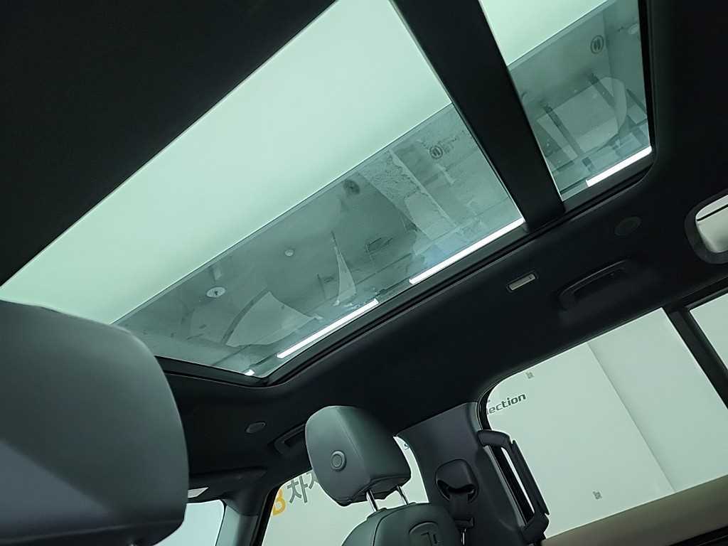 Land Rover Defender - Vista 12