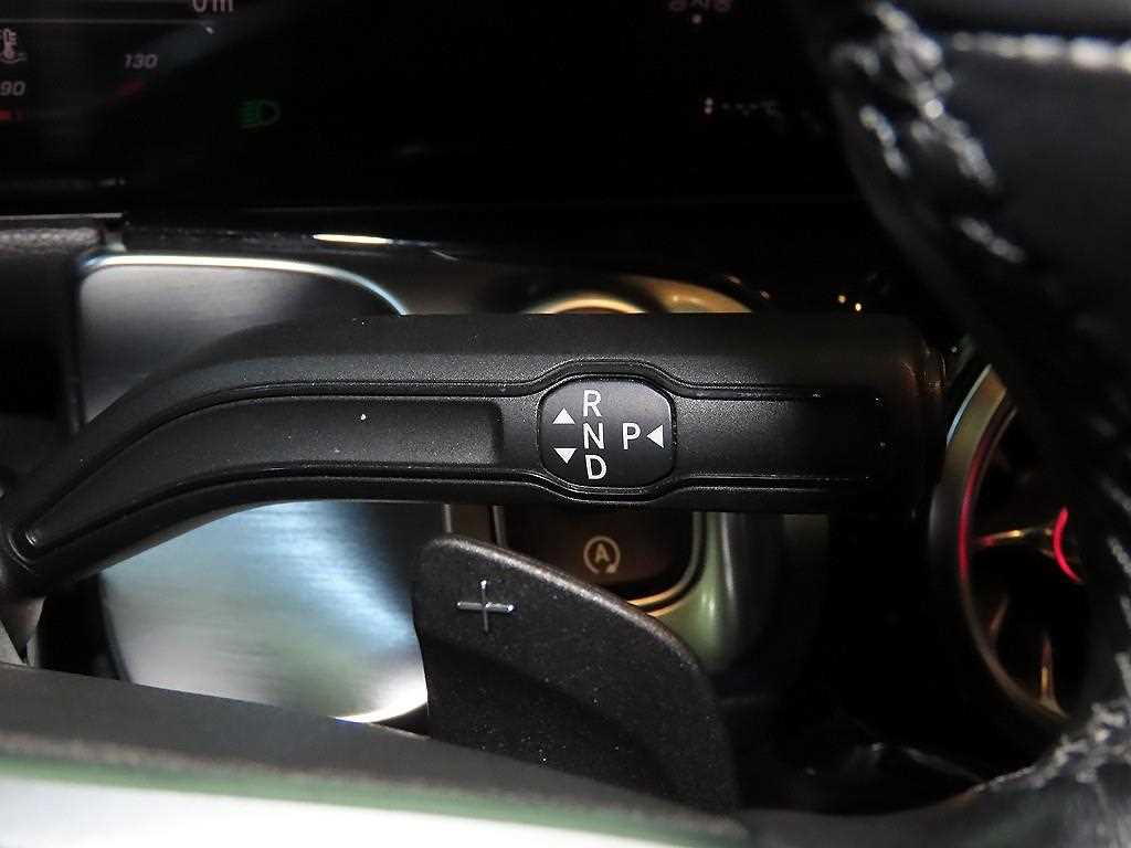 Mercedes Benz GLB Class 2021 Negro - Importación desde Corea - HF Imports Iquique - Foto 13