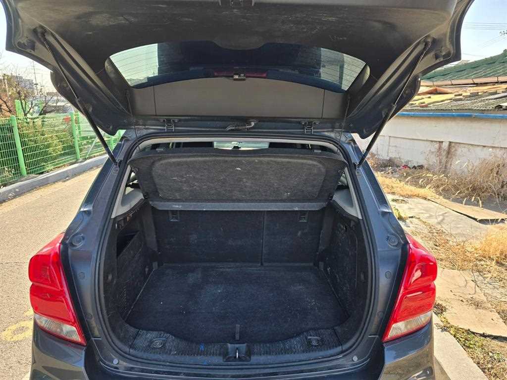 Chevrolet Trax 2017 Gris - Importación desde Corea - HF Imports Iquique - Foto 14