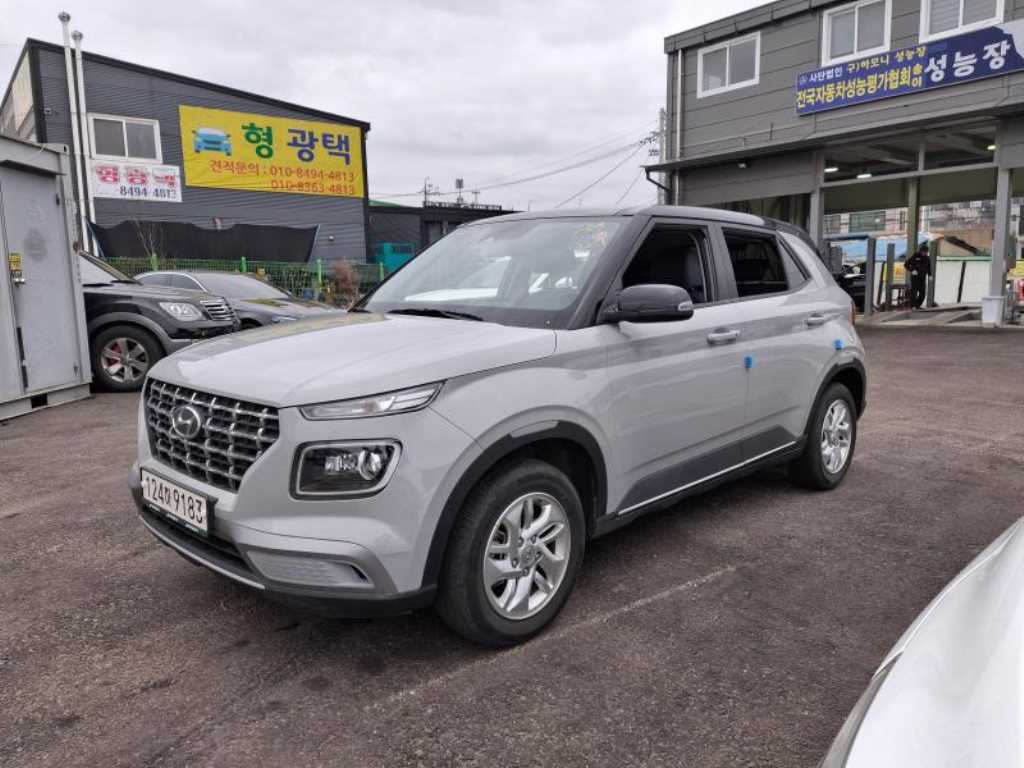 HYUNDAI Venue - Vista 2