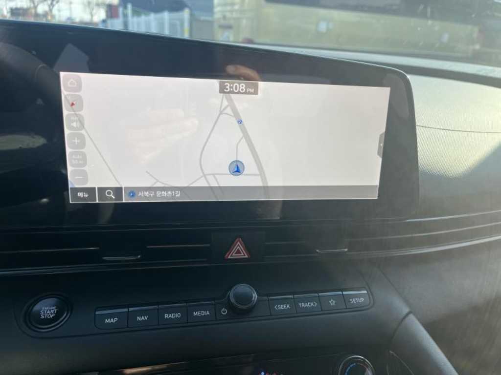 HYUNDAI Avante - Vista 7