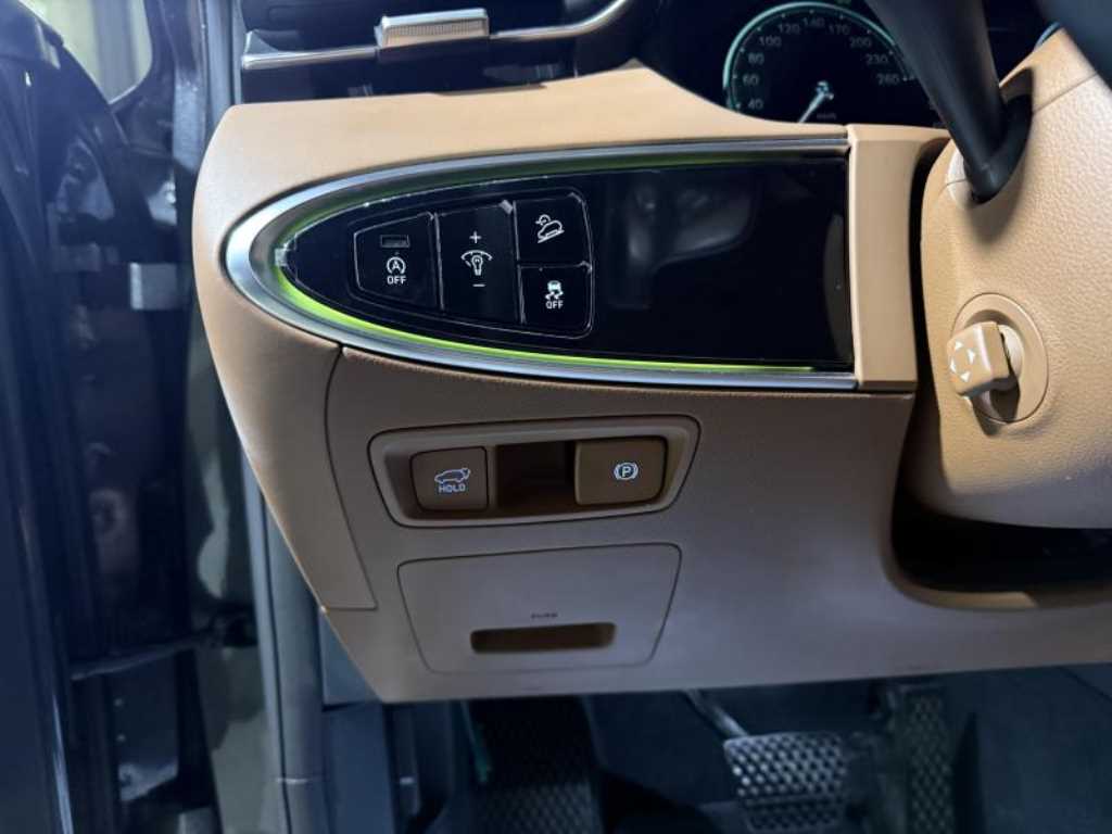 Genesis GV70 - Vista 11