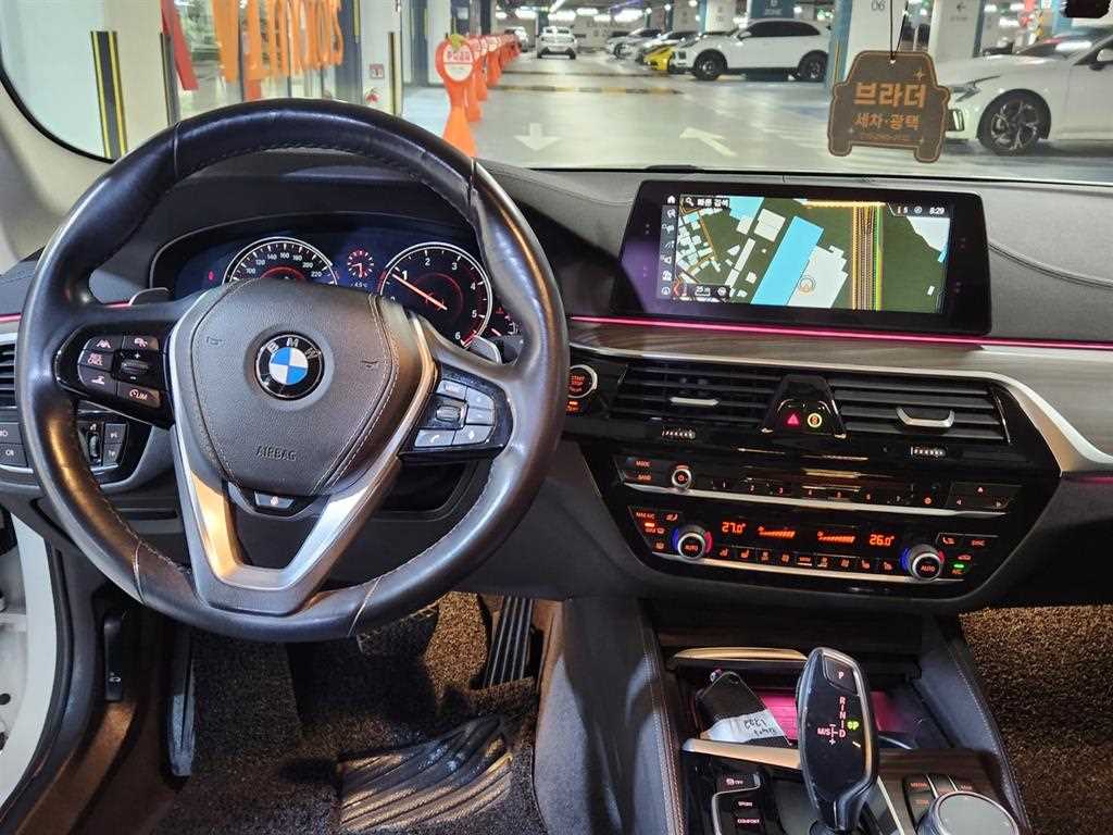 BMW 5 Series 2018 Blanco - Importación desde Corea - HF Imports Iquique - Foto 18