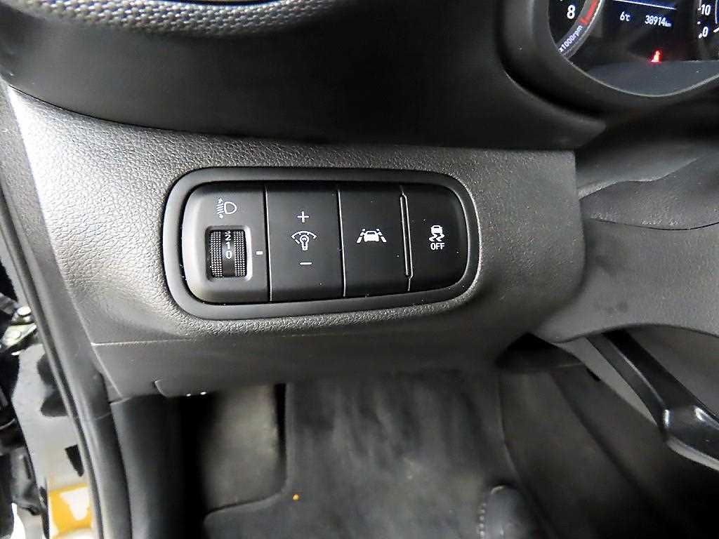 HYUNDAI Venue - Vista 12