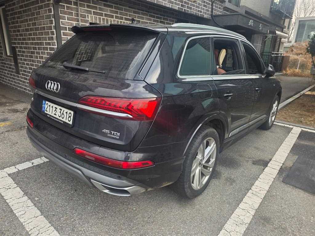 Audi Q7 - Vista 5