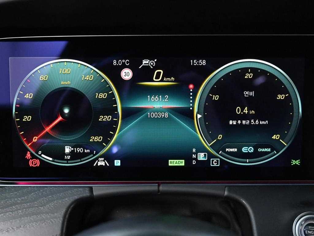 Mercedes Benz CLS Class - Vista 8