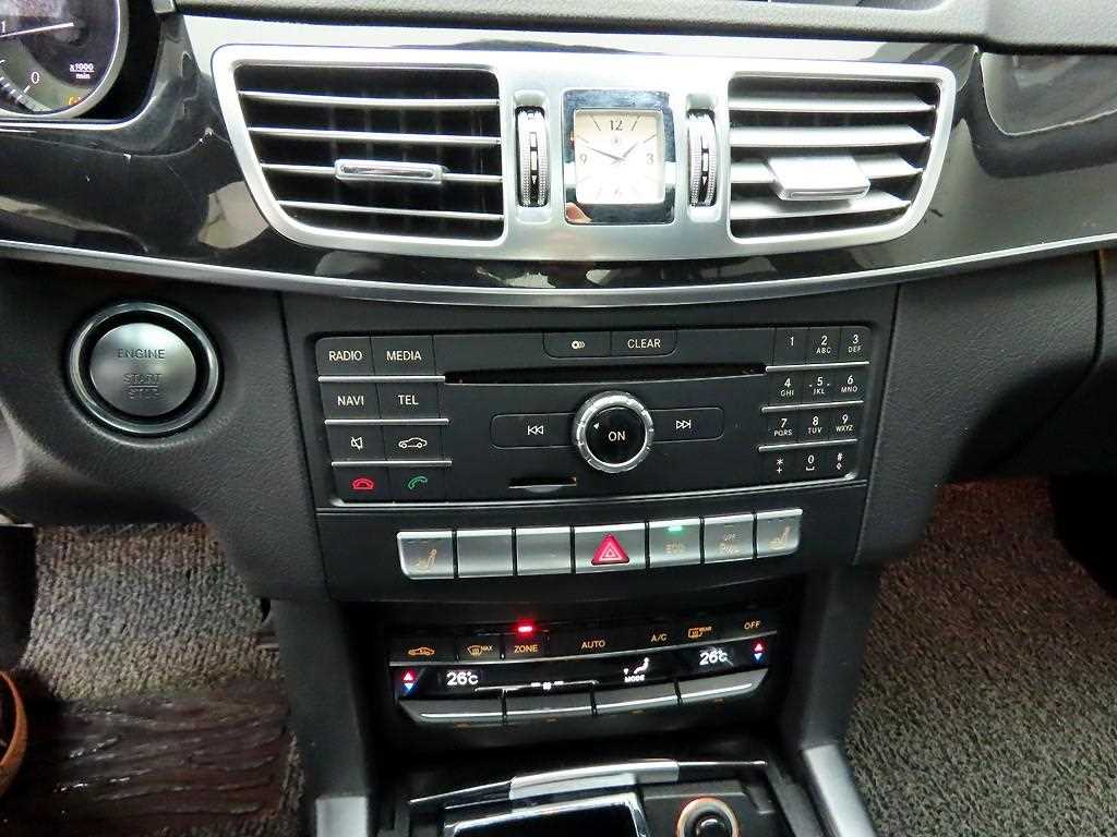 Mercedes Benz E class - Vista 9