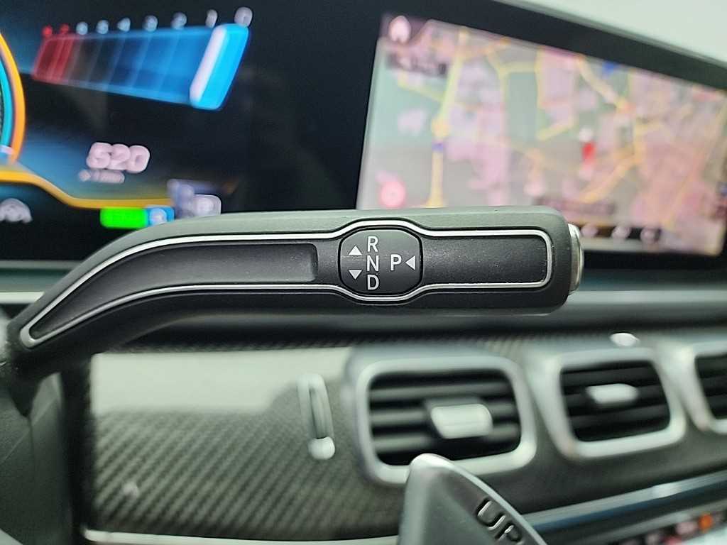 Mercedes Benz GLE Class - Vista 8