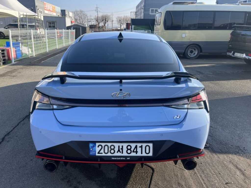 HYUNDAI Avante - Vista 5