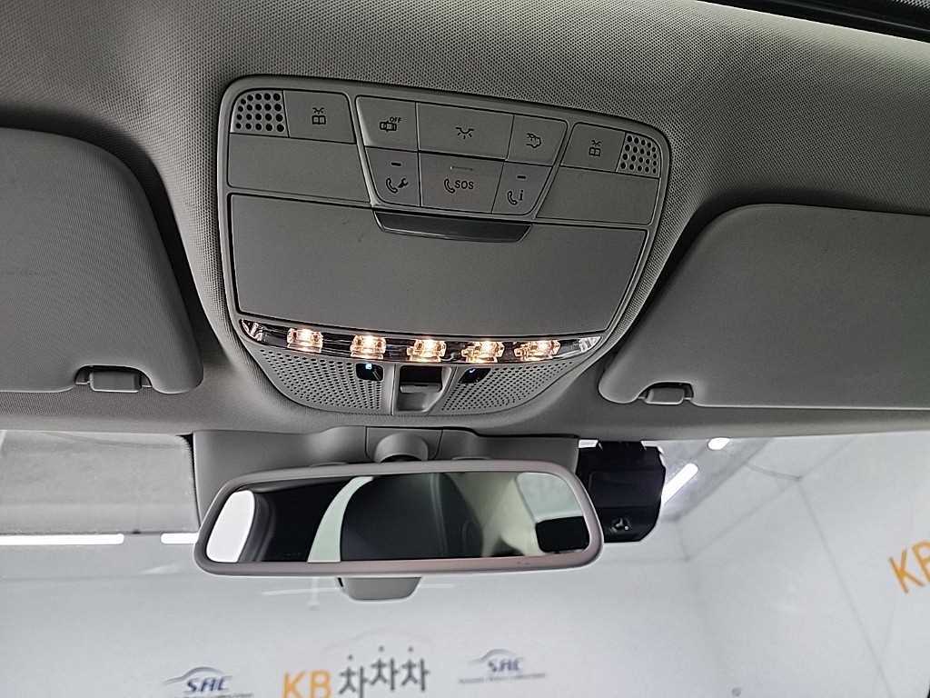 Mercedes Benz C Class 2018 Blanco - Importación desde Corea - HF Imports Iquique - Foto 17