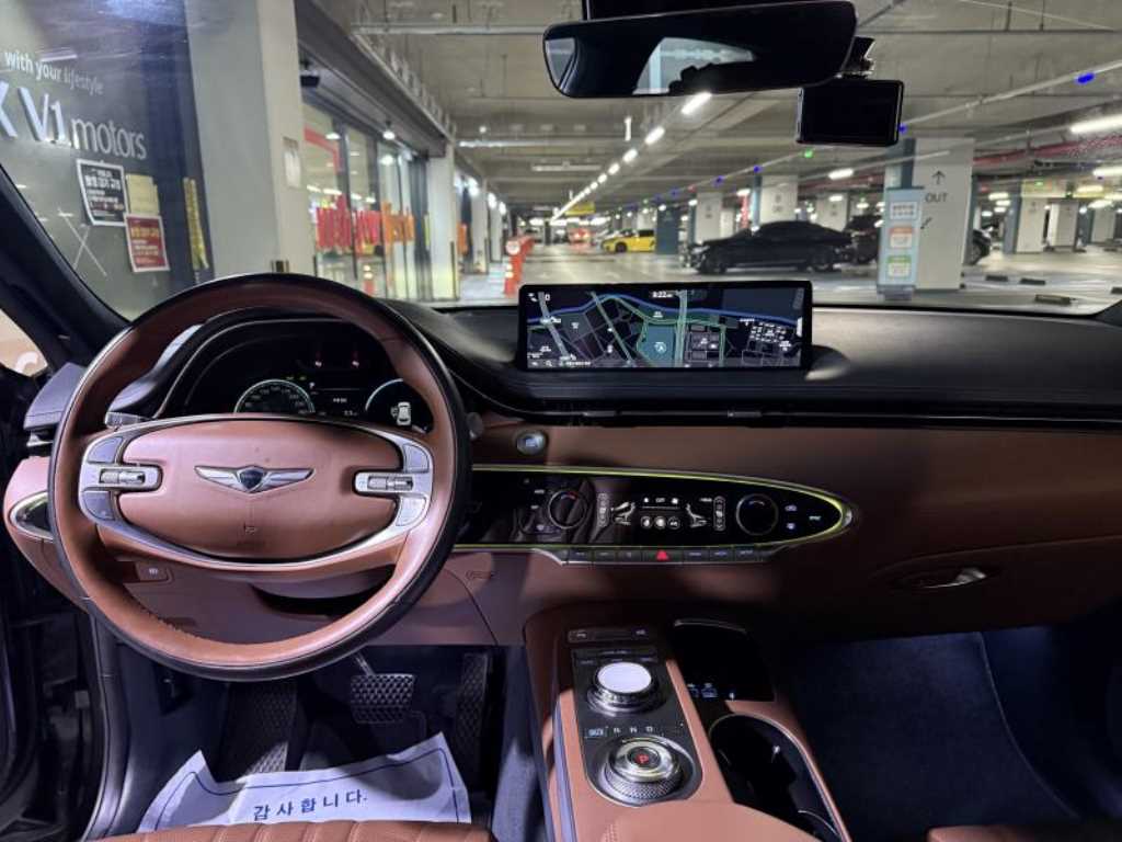 Genesis GV70 - Vista 6