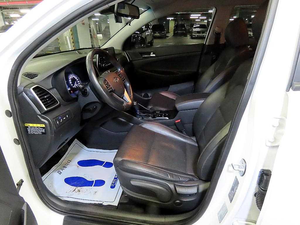 HYUNDAI Tucson - Vista 6