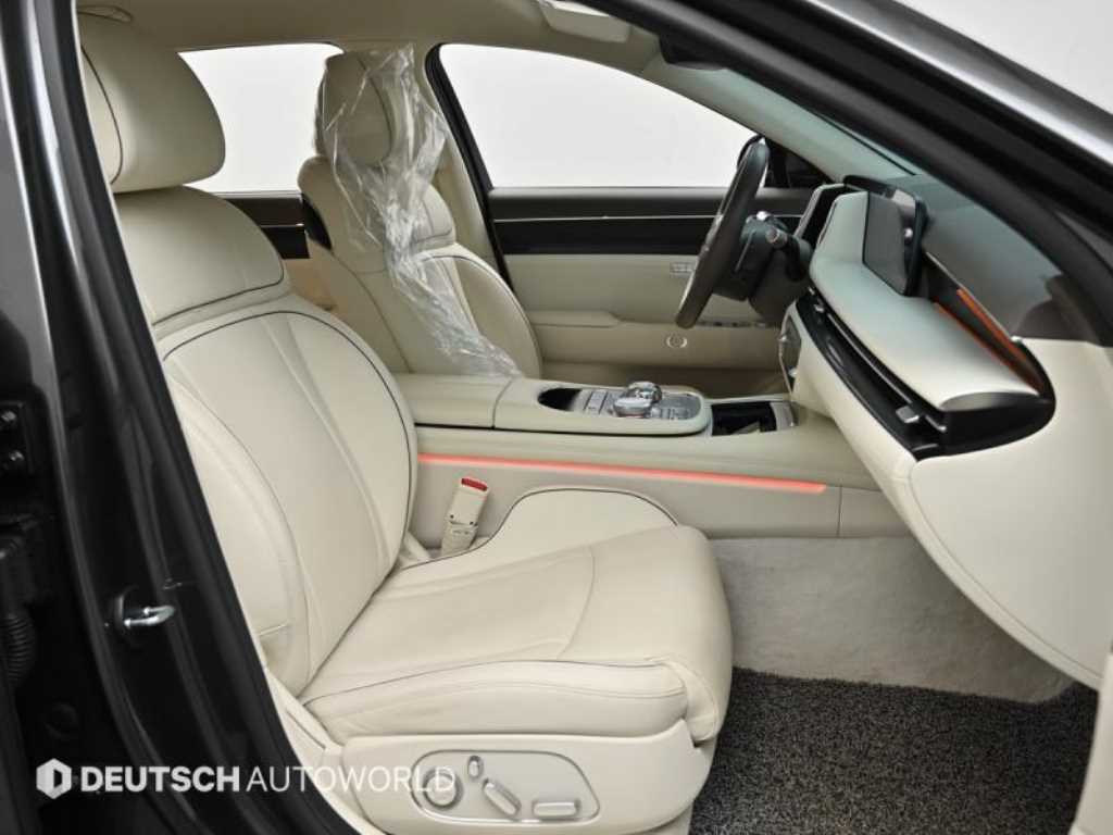 Genesis G90 - Vista 10