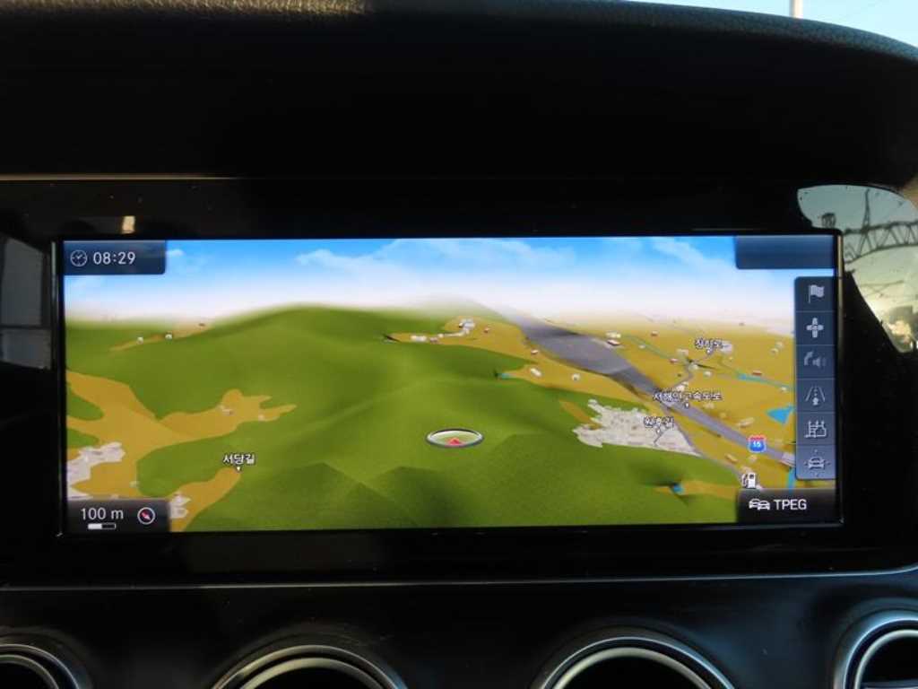 Mercedes Benz E class 2017 Gris - Importación desde Corea - HF Imports Iquique - Foto 14