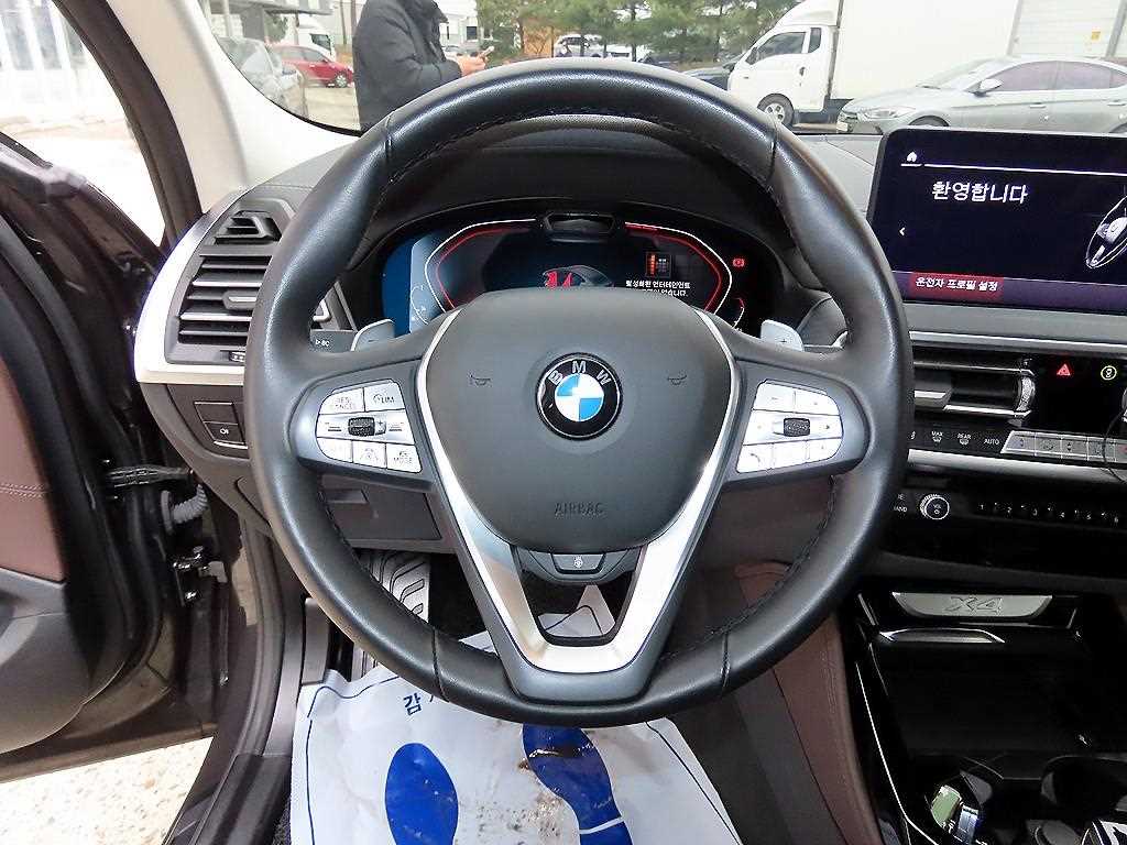 BMW X4 - Vista 8