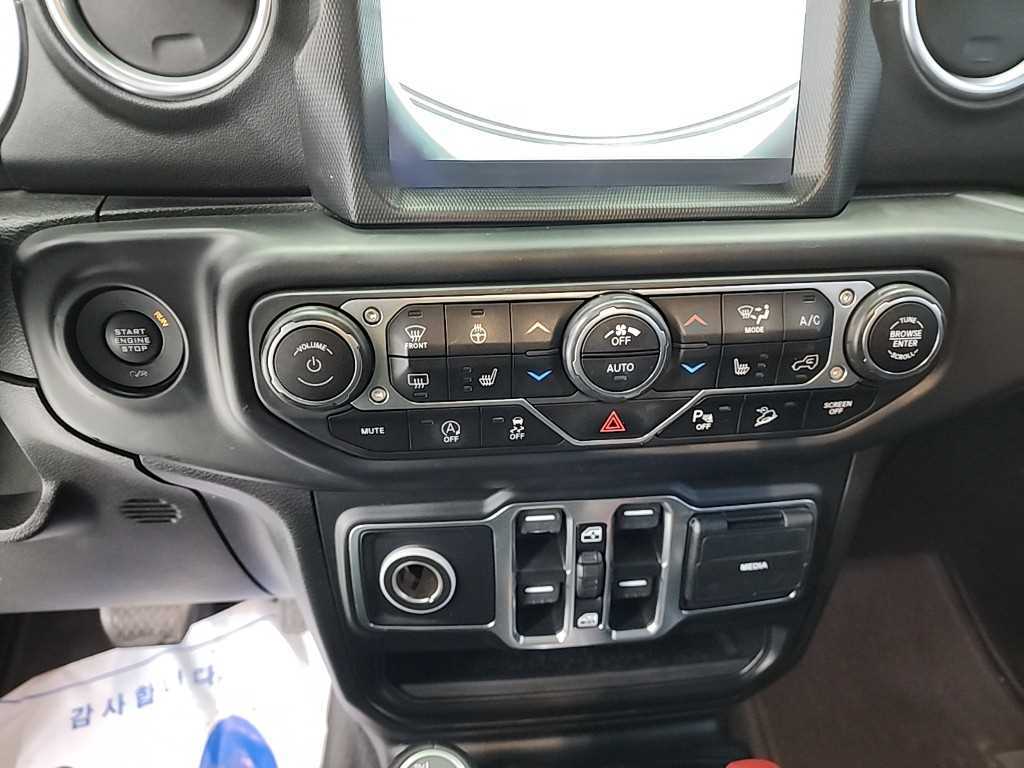 Jeep Wrangler - Vista 10